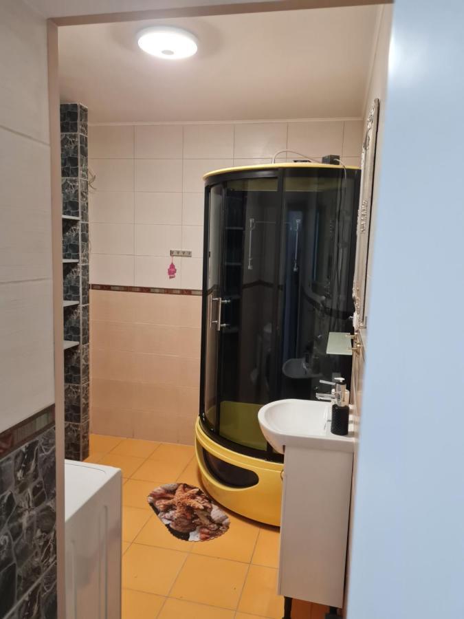 Birutes Apartamentai クライペダ エクステリア 写真